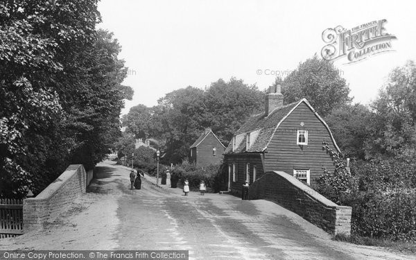 Photo of Prittlewell, Village 1891