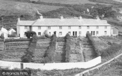 Cottages 1927, Prussia Cove