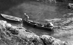 Fishermen At Work 1927, Prussia Cove
