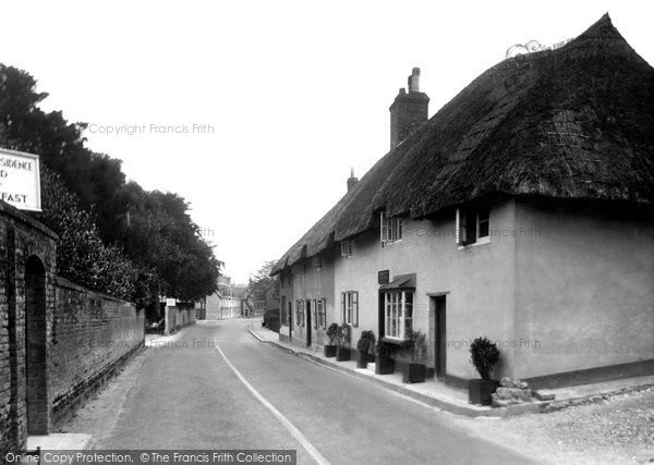 Photo of Puddletown, High Street c.1939