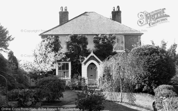 Photo of Pulborough, Churchside 1962