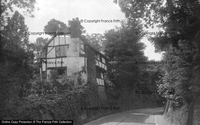 Photo of Pulborough, Old Cottage 1939