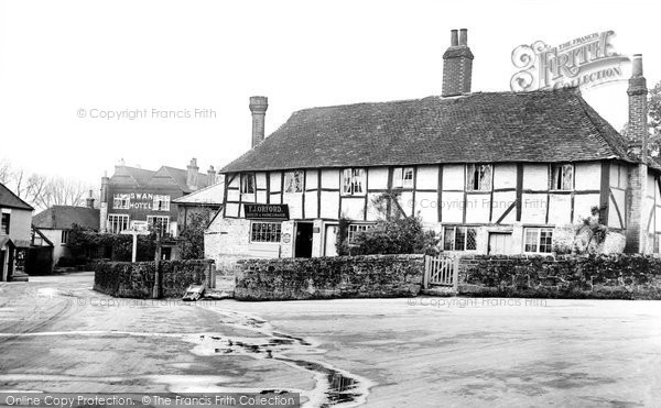 Photo of Pulborough, Swans Corner 1921