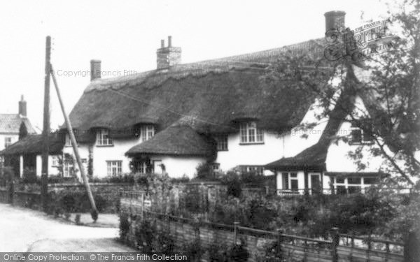 Photo of Pulham Market, Back Of The Inns c.1960