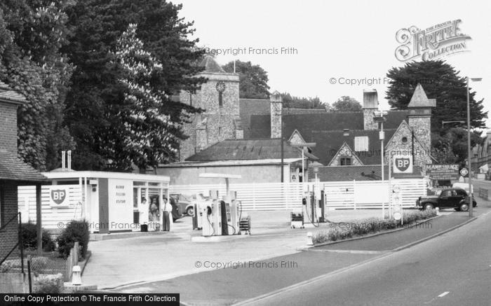 Photo of Purbrook, London Road Filling Sation c.1960