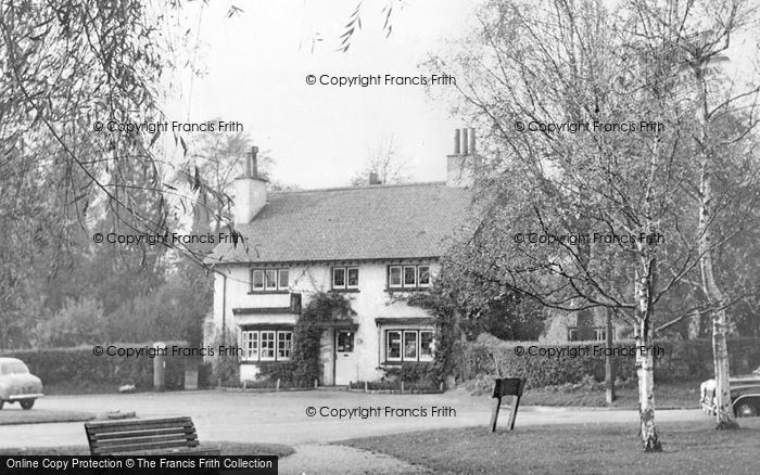 Photo of Purley, The Lord Roberts, Upper Woodcote Village c.1960