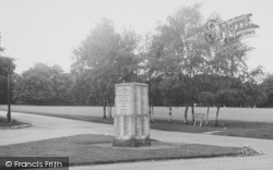 The Memorial, Woodcote Village c.1960, Purley