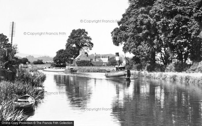 Photo of Purton, Tug On The Canal c.1955