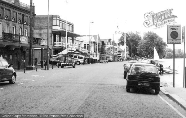 Photo of Putney, The Embankment 2001