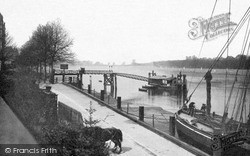 The River Thames c.1910, Putney