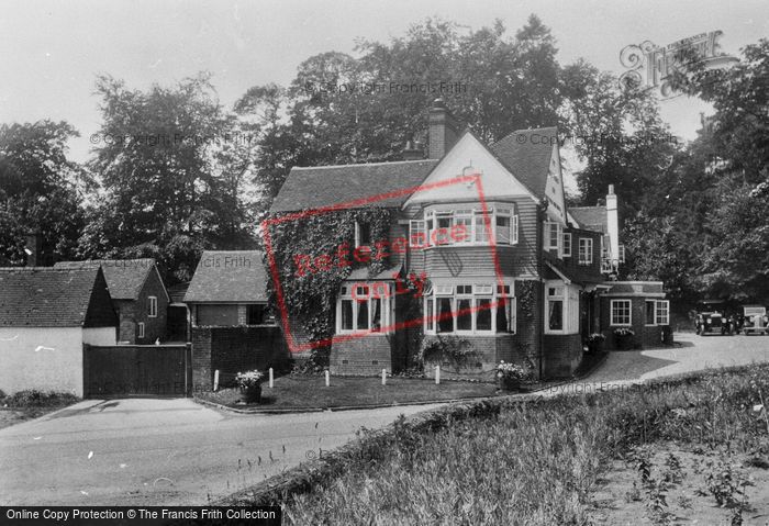Photo of Puttenham, The Jolly Farmer Inn 1934