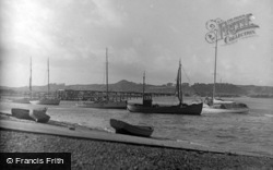 The Harbour c.1948, Pwllheli