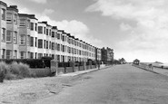 Pwllheli, West End Promenade c1950