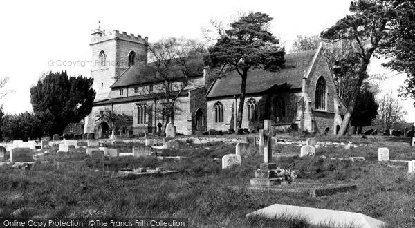 Photo of Quainton, Holy Cross And St Mary Church c.1965