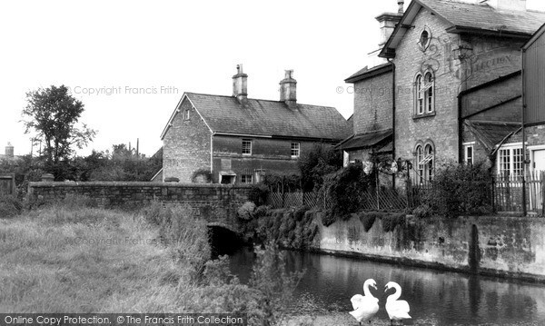 Photo of Quemerford, Lower Quemerford Mill c.1960