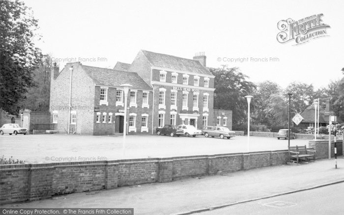 Photo of Quorn, Bulls Head Hotel c.1965
