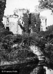 Castle c.1880, Raglan