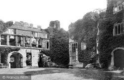 The Castle 1893, Raglan