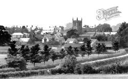 The Village 1906, Raglan