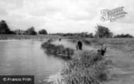 Berwick Pond c.1960, Rainham