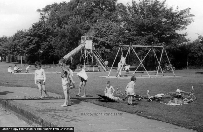 Photo of Rainham, Spring Farm Recreation Ground c.1960