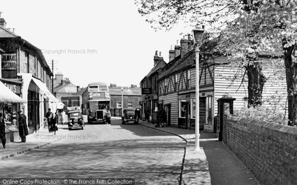 Photo of Rainham, Upminster Road c.1950