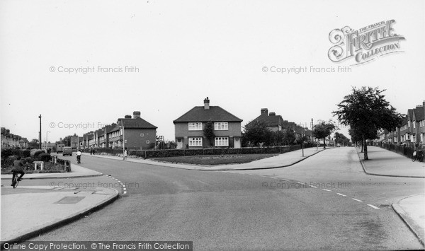 Photo of Rainham, Wennington Road c.1960