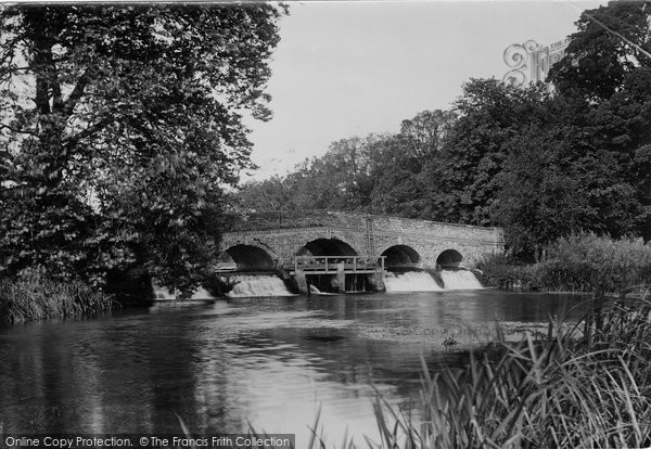 Photo of Ramsbury, Manor Bridge 1923