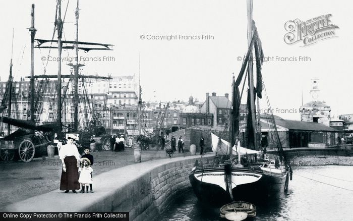Photo of Ramsgate, The Harbour Crosswall 1907