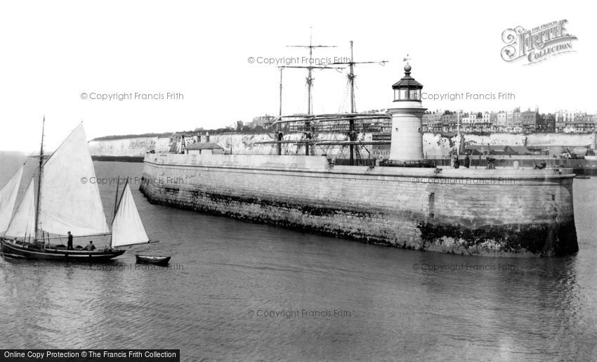 Ramsgate, the Pier Lighthouse 1901