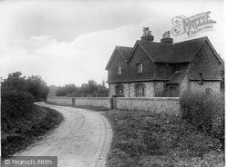 1925, Ranmore Common