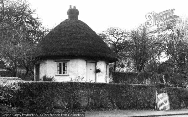 Photo of Rayleigh, Dutch Cottage c.1955