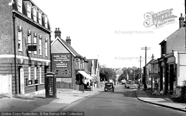 Photo of Rayleigh, High Road c.1950