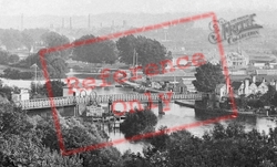Caversham Bridge c.1890, Reading