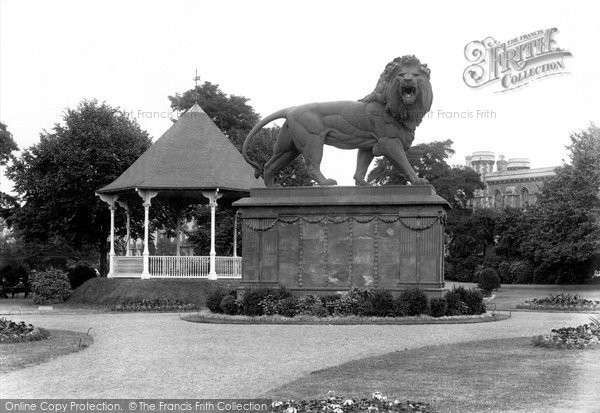 Photo of Reading, Forbury Gardens 1899