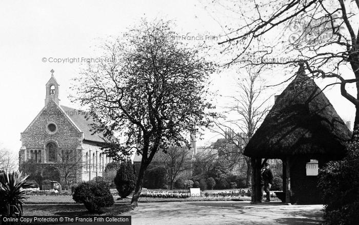 Photo of Reading, Forbury Gardens And St James's Church 1896