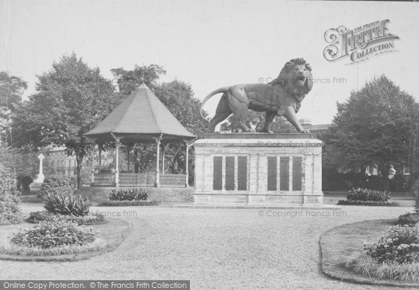 Photo of Reading, Forbury Gardens, The Maiwand Memorial c.1920