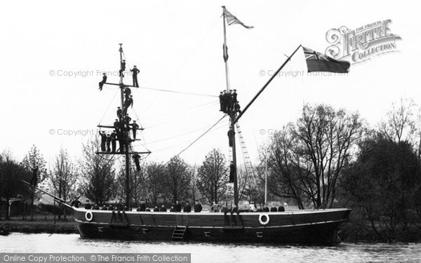 Photo of Reading, King Alfred Training Rig 1910