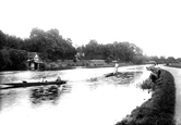 On The Thames 1913, Reading
