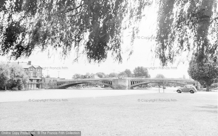 Photo of Reading, Promenade And Caversham Bridge c.1955