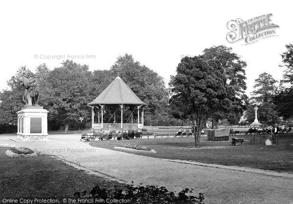 Photo of Reading, The Maiwand Memorial Bandstand 1923