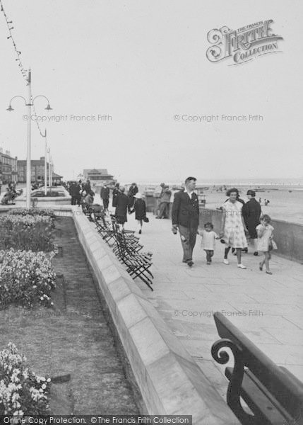Photo of Redcar, A Family Day Out 1929