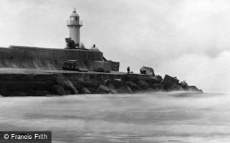 Redcar, Lighthouse at River Tees Mouth 1925