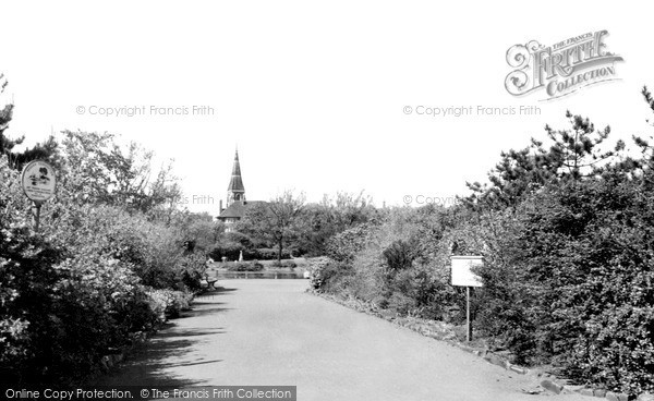 Photo of Redcar, Locke Park c.1955