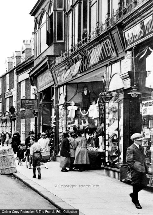 Photo of Redcar, Shops And Pedestrians 1923