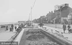 The Esplanade 1929, Redcar