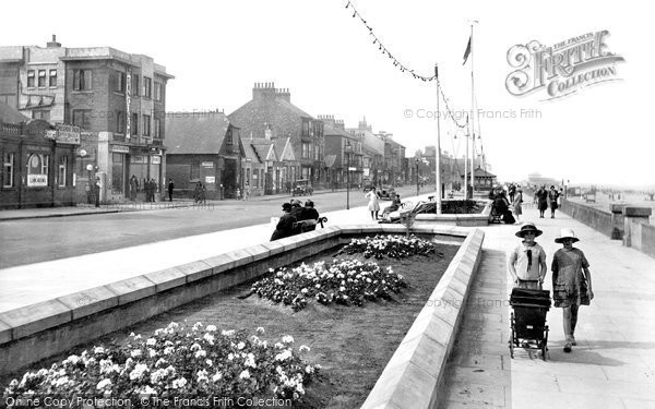 Photo of Redcar, The Promenade 1929
