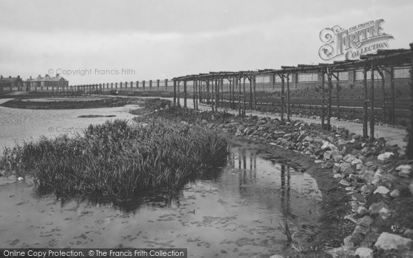 Photo of Redcar, Zetland Park Lake 1924