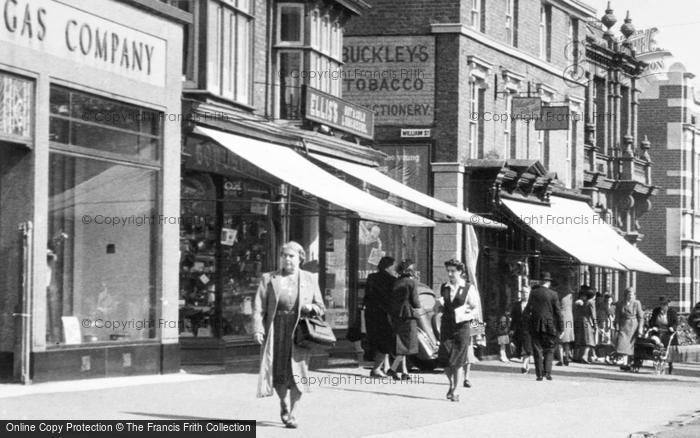 Photo of Redditch, Church Green West, People  c.1950
