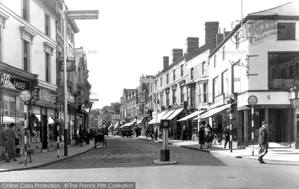 Photo of Redditch, Evesham Street c.1950
